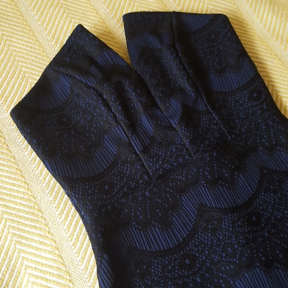 Black Lace on Navy - Foreign Exchange - Picture 2 of 9